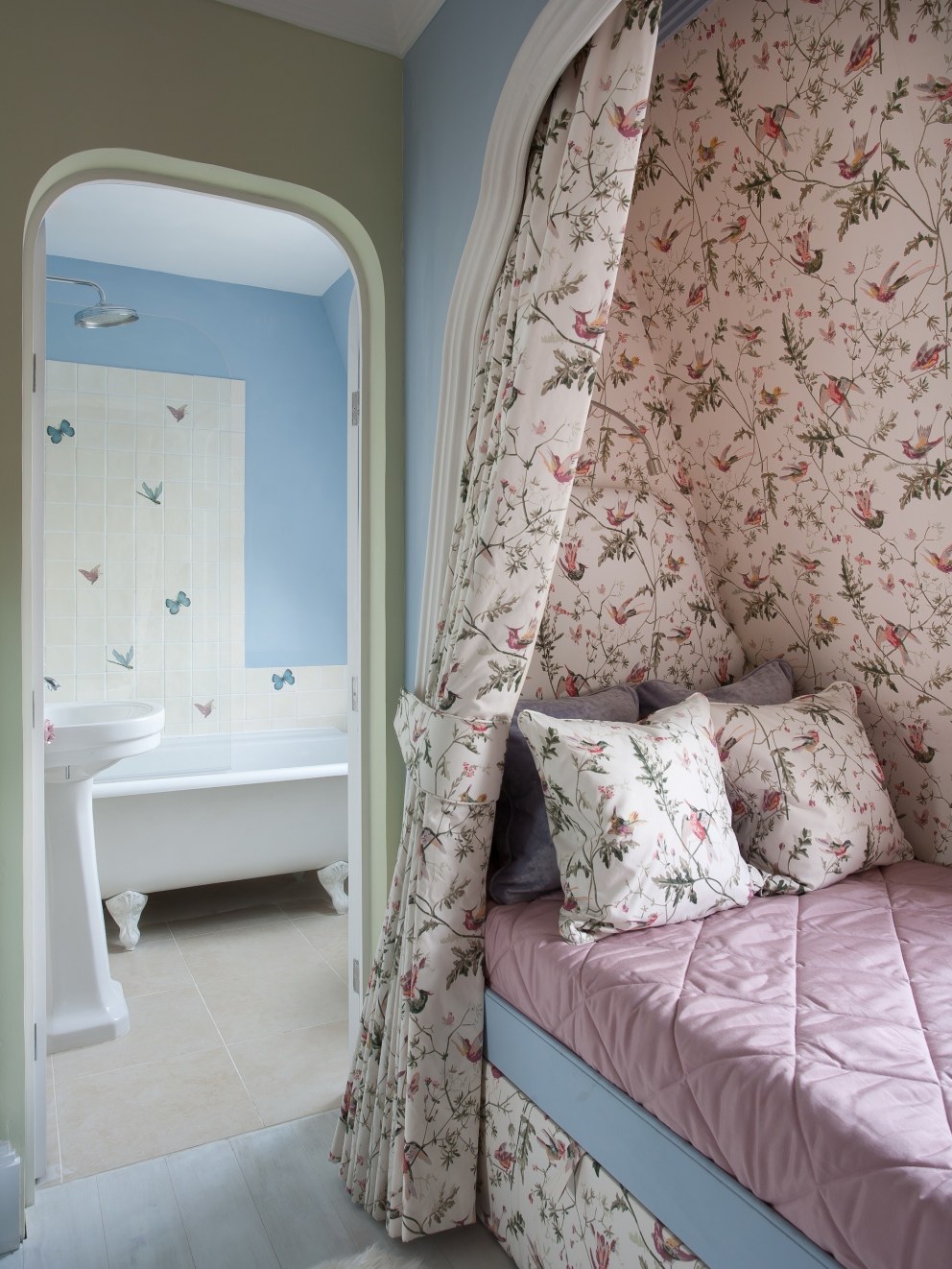 Child's bedroom suite, London | Towards bathroom | Interior Designers